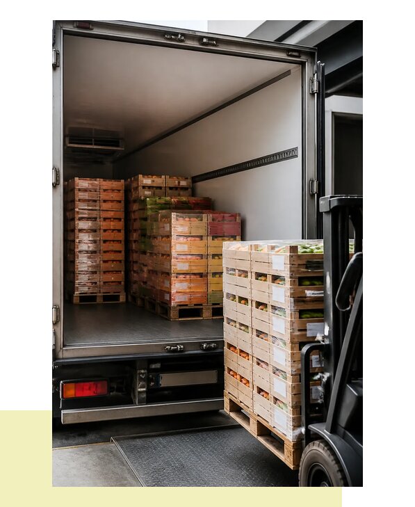 Перевозка сельхозпродукции на паллетах с доставкой в Вятских Поляну